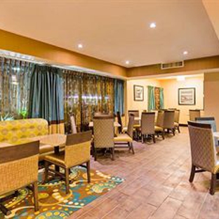 Hampton Inn Bakersfield-Central - Bakersfield, CA