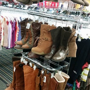 Plato's Closet - Fairview Heights, IL - Fairview Heights, IL