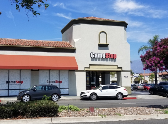 GameStop - Alhambra, CA