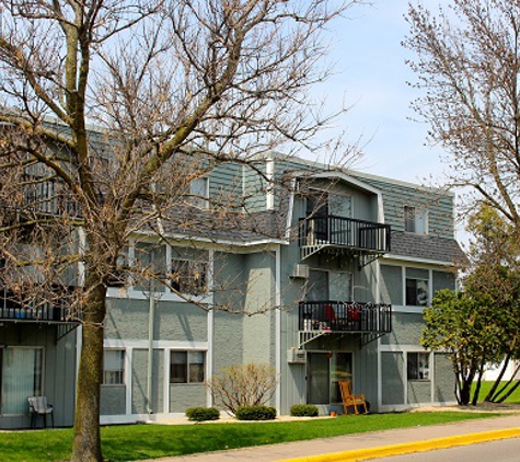 956 Place Apartments - Forest Lake, MN