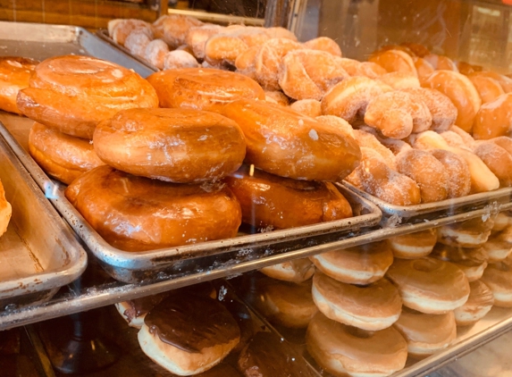 Quality Bake Shop - Essex, VT