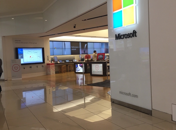 Microsoft Store - Cincinnati, OH