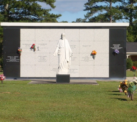 Forest Lawn Memory Gardens - Meridian, MS