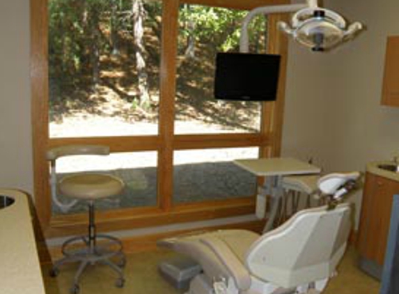 Martin, Michael K. DDS - Oakwood, GA