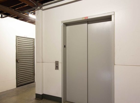 Public Storage - Montebello, CA