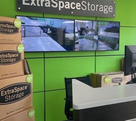 Extra Space Storage - Cordova, TN