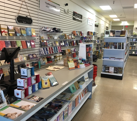 Hagnos Book Store - Deerfield Beach, FL