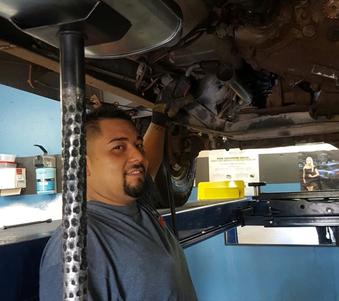 Collins Muffler & Hitch - Mission Viejo, CA