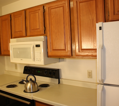 Wilshire Woods Apts - Stevens Point, WI