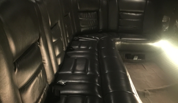 M&M Limousine And Transportation - Fort Worth, TX