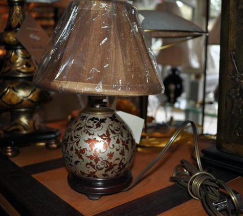 Naomi's Lampshades and Lamps - Lake Oswego, OR