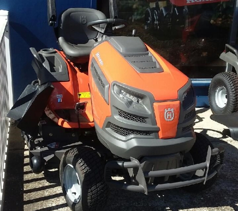 Mid Coast Mowers - Taree, NSW. Ride Ons