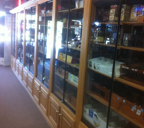 Milo's Cigars & More - Maryville, IL