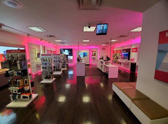 T-Mobile - Culver City, CA