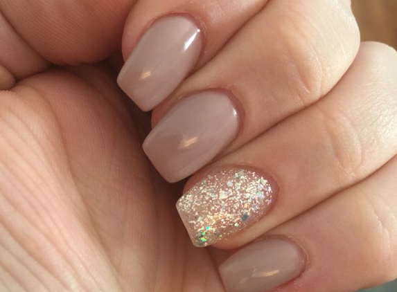 Unique Pro Nails - Merrick, NY