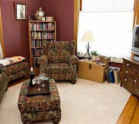 Lindsay House Bed & Breakfast - Manawa, WI