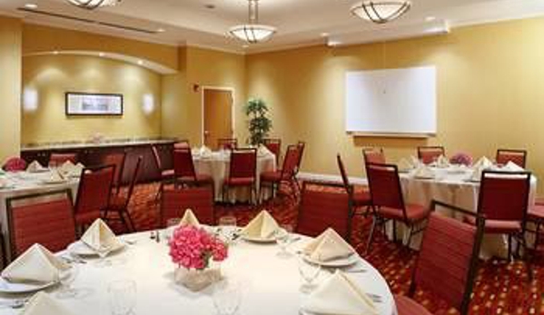 Courtyard by Marriott - West Homestead, PA