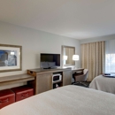 Hampton Inn & Suites Springfield/Downtown - Hotels