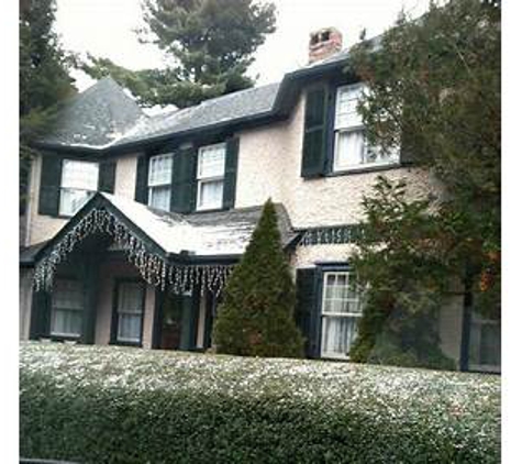 Pinecrest Bed & Breakfast - Asheville, NC