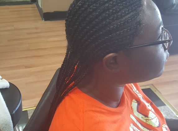 Ama professional african hair braiding - Steelton, PA