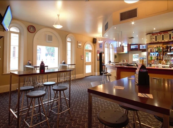Clare Hotel - Clare, SA