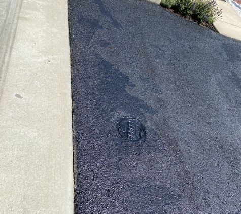 Asphalt Paving Masters - Nokesville, VA. Unfinished edges