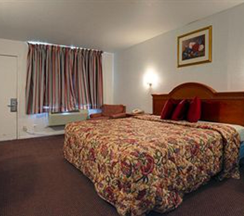 Americas Best Value Inn - Chickasha, OK