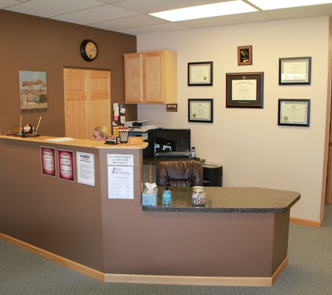Price Chiropractic - Milwaukee, WI. Front Desk