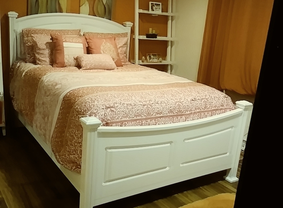 Darvin Furniture - Orland Park, IL. I really do like the bed but when I remove the pillows I see the dinginess in the headboard