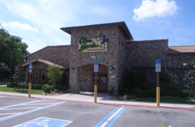 Olive Garden Italian Restaurant 300 W State Road 436 Altamonte