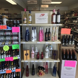 Seneca Lake Wine & Spirits - Waterloo, NY