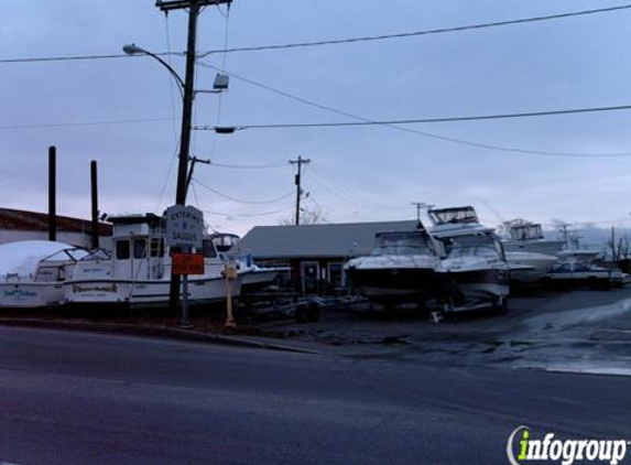 Stoneham Boat Center Inc - Lynn, MA