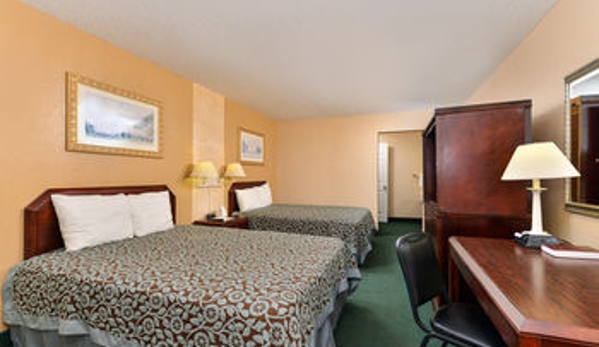 Econo Lodge - Junction, TX