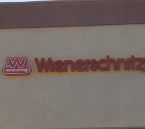 Wienerschnitzel - Clovis, CA