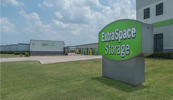 Extra Space Storage - Fort Worth, TX