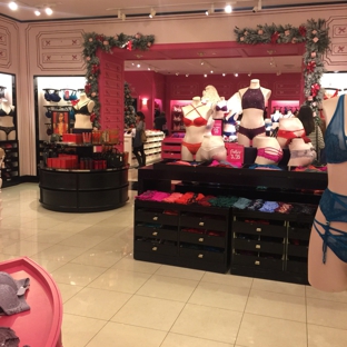 Victoria's Secret - Houston, TX