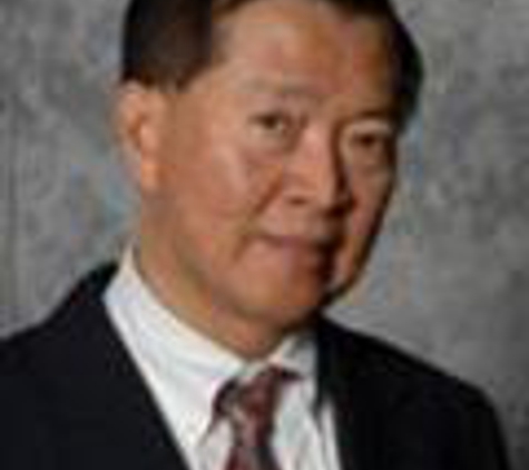 Dr. Kajorndej Komutanon, MD - Chicago, IL