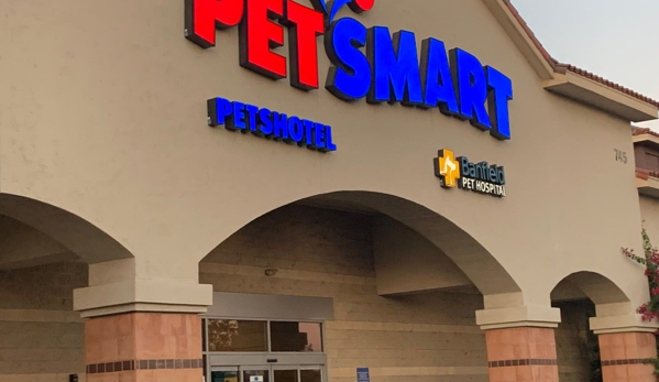 PetSmart Pets Hotel - Monrovia, CA