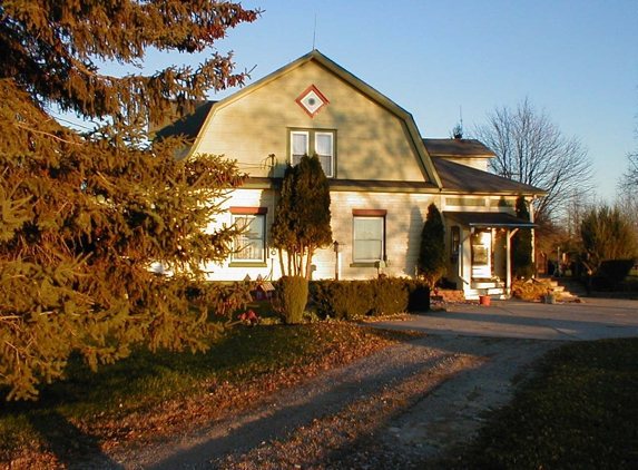 Nestle Inn Bed & Breakfast - Beaverton, MI