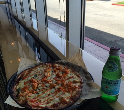 Pieology Pizzeria - Carson, CA