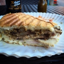 Delicioso Deli & Bistro - Delicatessens