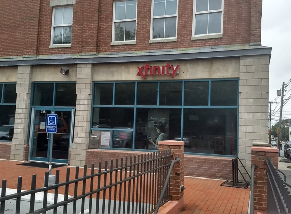 XFINITY Store - Somerville - Somerville, MA