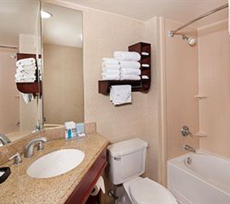 Hampton Inn Long Island/Islandia - Islandia, NY