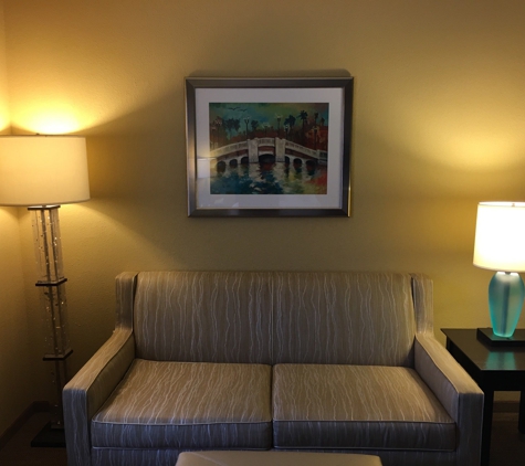 Hampton Inn & Suites St. Petersburg/Downtown - Saint Petersburg, FL