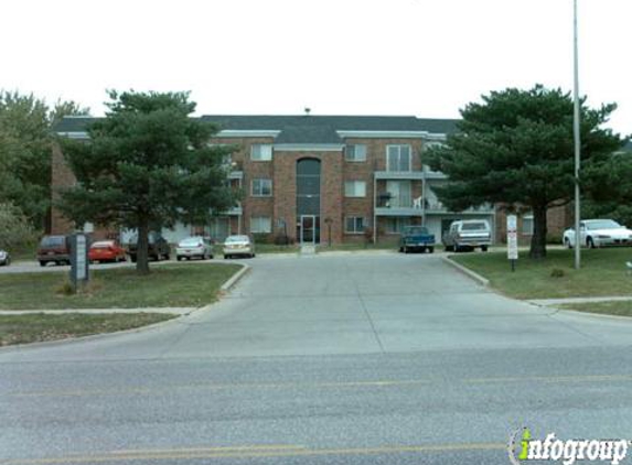 The Georgetown Apartments - Lincoln, NE