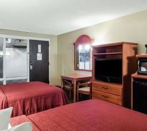 Ramada by Wyndham Odessa Near University of Texas Permian - Odessa, TX