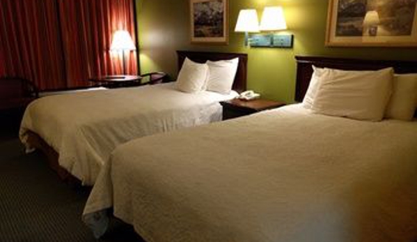 Days Inn - Nashville, TN