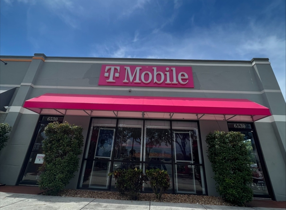 T-Mobile - Lake Worth, FL