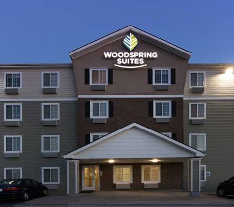 WoodSpring Suites Kansas City Mission - Mission, KS