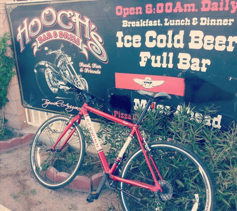 Hooch's 66 Bar & Grill - Topock, AZ